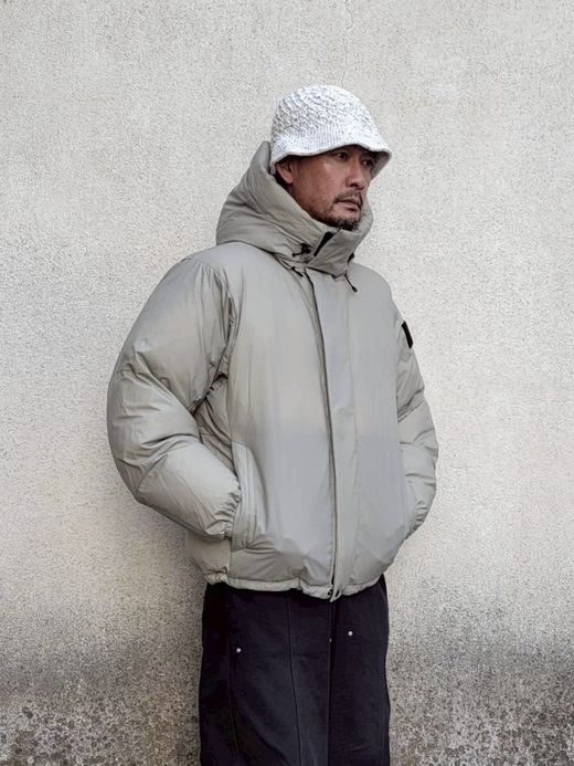 VOO VLTR DOWN / Matt gray