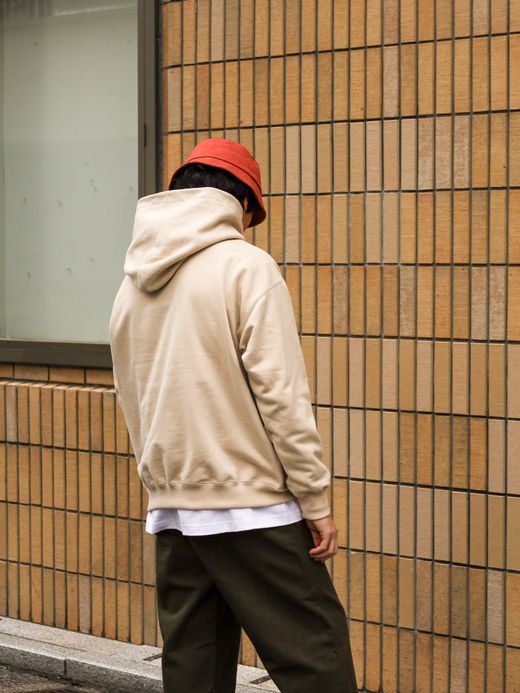 AMBERGLEAM FUKUI SWEAT HOODIE / Ash white