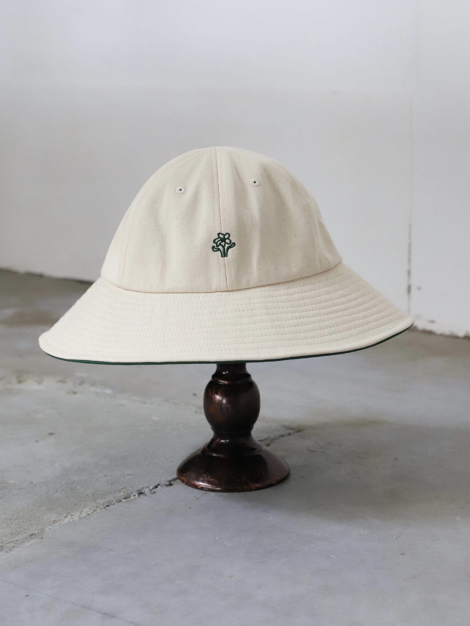 AMBERGLEAM アンバーグリーム刺繍ロゴハット Release 10/24～】 Embroidery Logo Cap/ 刺繍ロゴキャップ 新色