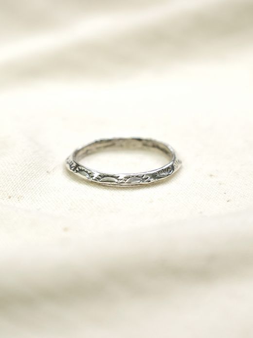 Indian Jewelry NAVAJO RING / Narrow