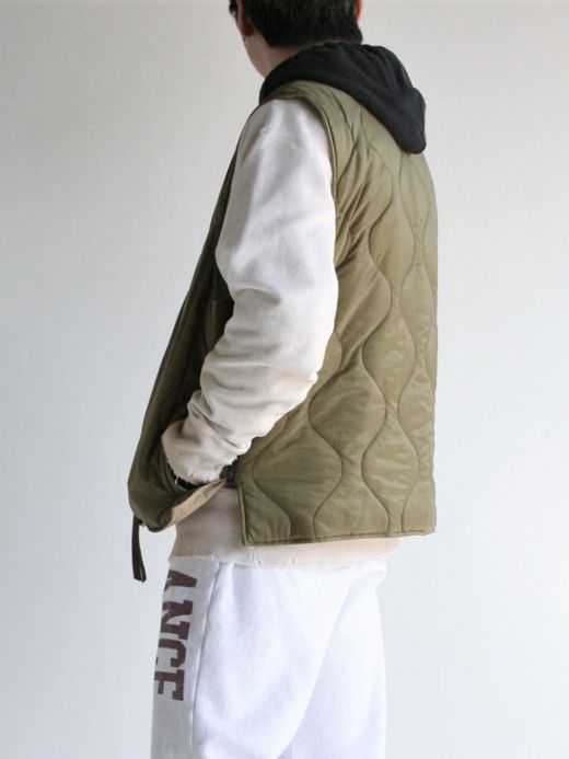 ANACHRONORM REVERSIBLE QUILTED VEST / Khaki