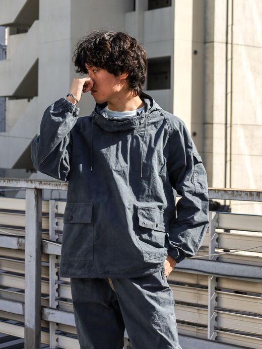 ANACHRONORM OVER DYED ANORAK PULLOVER JACKET / Navy