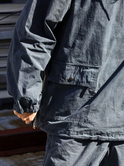 ANACHRONORM OVER DYED ANORAK PULLOVER JACKET / Navy