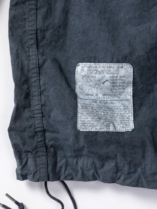 ANACHRONORM OVER DYED ANORAK PULLOVER JACKET / Navy