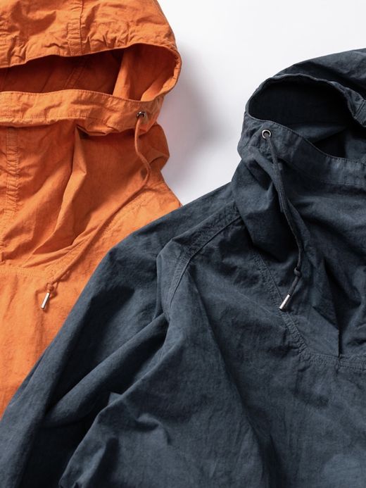 ANACHRONORM OVER DYED ANORAK PULLOVER JACKET / Navy