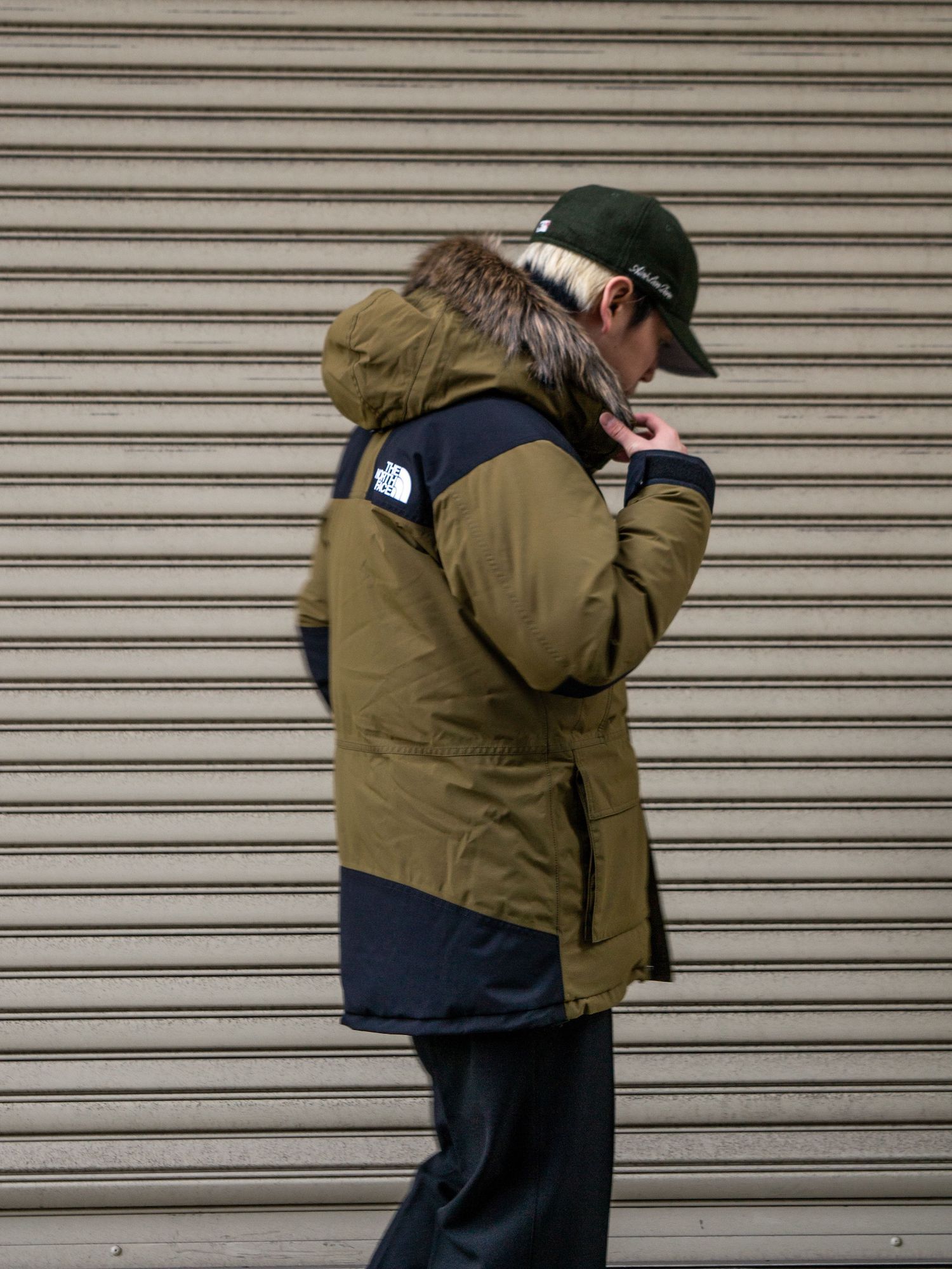 THE NORTH FACE モッズコート オリーブ THE NORTH FACE MOUNTAIN DOWN COAT / ミリタリーオリーブ