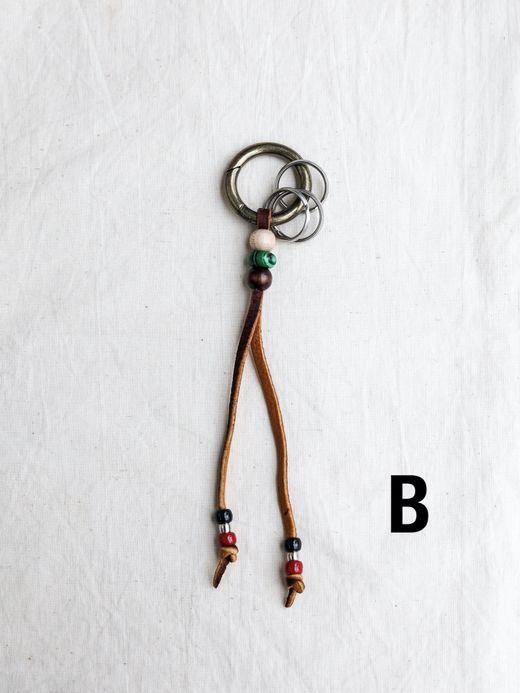 AMBERGLEAM NATIVE BEADS KEY CHAIN / Assort