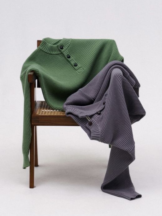 AMBERGLEAM WARM HENRY SWEATER / Smoke green