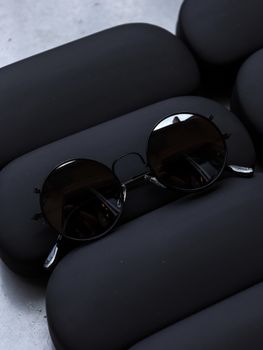 CLEVER93 / FLATBUSH Ltd.