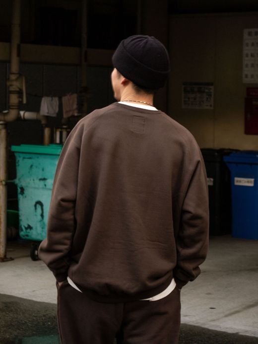 S.F.C RAGLAN BASIC CREW / Brown