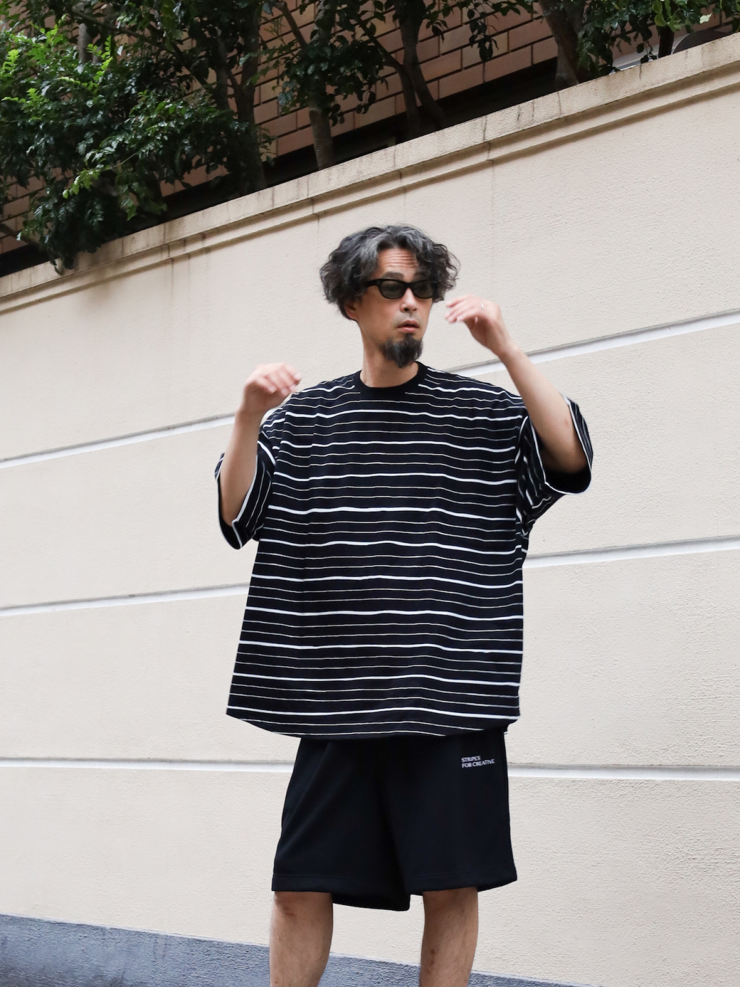S.F.C SUPER BIG MIX SIDE STRIPES SS TEE / Black-white