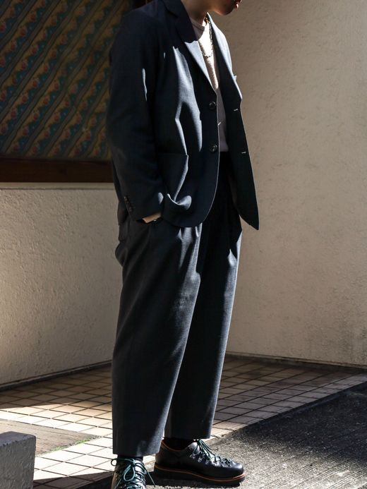 ANACHRONORM SUMMER WOOL TAPERED TROUSERS / Charcoal