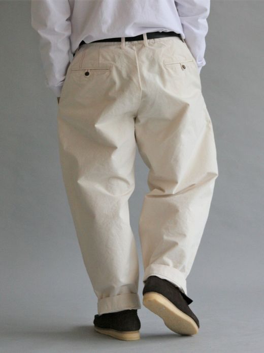 ANACHRONORM STANDARD TUCK WIDE TROUSERS / Kinari