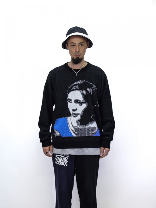 TENBOX KAO SWEATER / Black