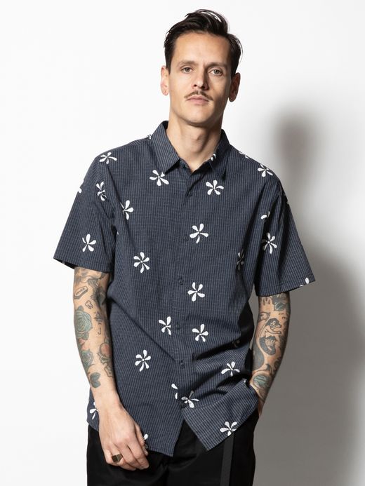 ROARK REVIVAL BLESS UP S/S WOVEN / Dark navy