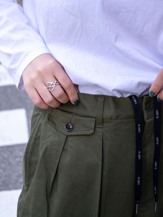 e.sen BEN / Olive