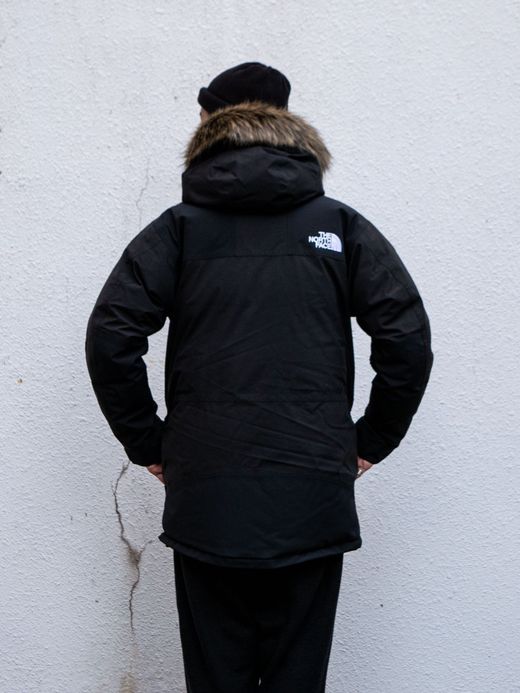 THE NORTH FACE MOUNTAIN DOWN COAT / ブラック