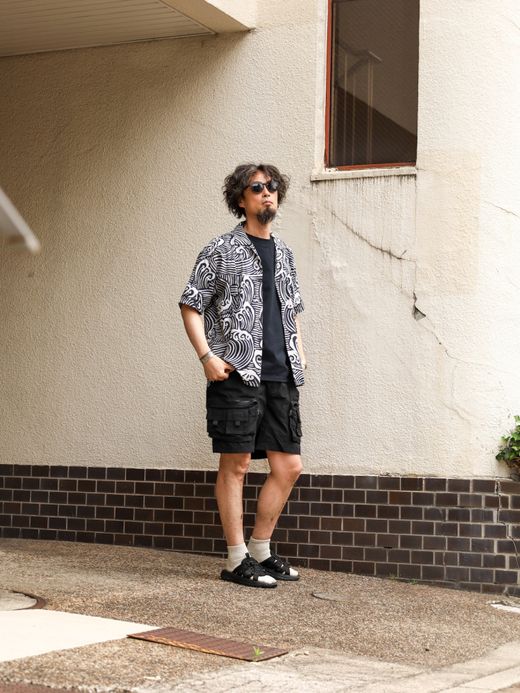 ROARK REVIVAL "WAVE" BLESS UP SS / Black