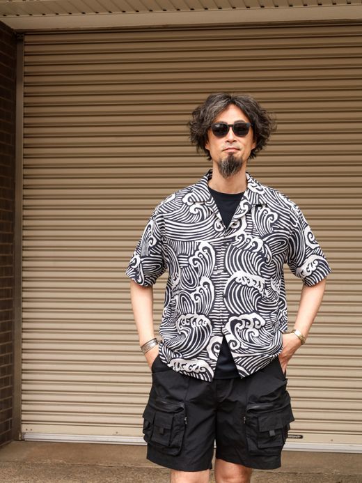 ROARK REVIVAL "WAVE" BLESS UP SS / Black