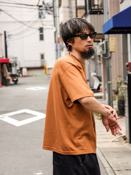 VOO ANACHROVOOM CURRY T-S / Curry