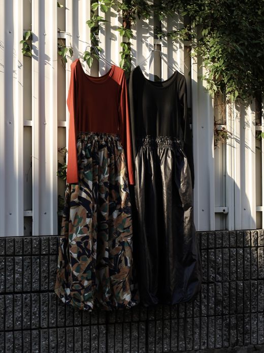 AMBERGLEAM BALLOON HYBRID DRESS / Black