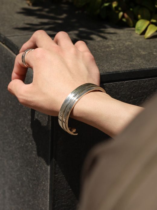 fulton UNEVEN BARS BANGLE / Silver × Silver