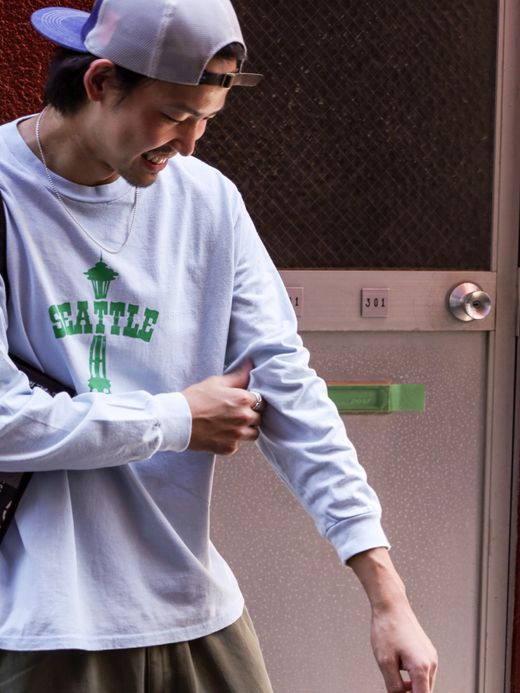 ANACHRONORM SPACE NEEDLE DAMAGED L/S T-S / Sax