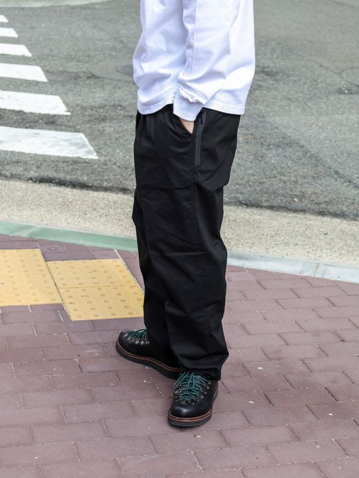 ROARK REVIVAL TRAVEL PANTS 2.0 LINEN LIKE ST - RELAX TAPERED FIT / Black