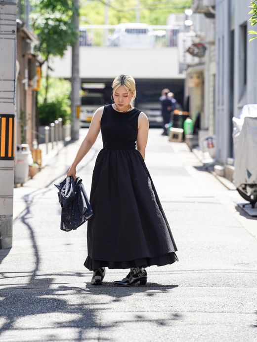 AMBERGLEAM FIT&FLARE MATERIAL DRESS / 2colors