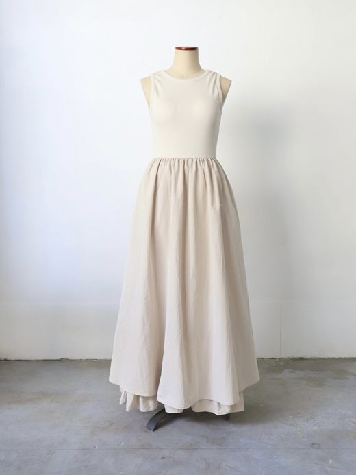 AMBERGLEAM FIT&FLARE MATERIAL DRESS / 2colors