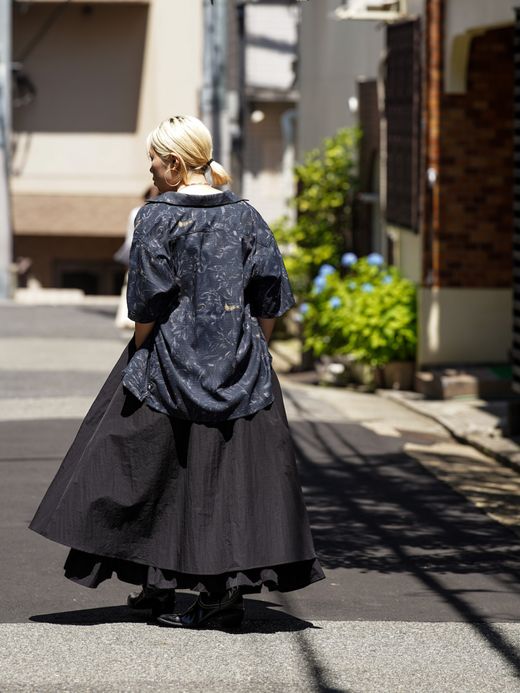 AMBERGLEAM FIT&FLARE MATERIAL DRESS / 2colors