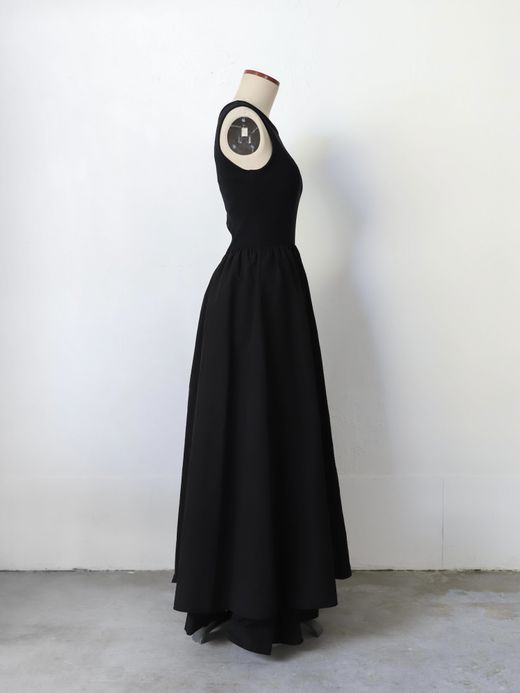 AMBERGLEAM FIT&FLARE MATERIAL DRESS / 2colors