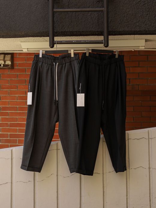 S.F.C TWO TUCK S WOOL PANTS / Black