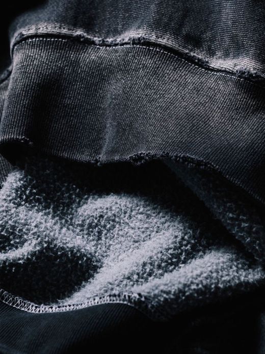 ANACHRONORM AGING BLACK SULFUR DYEING REVERSE WEAVE CREW NECK SWEAT / Black