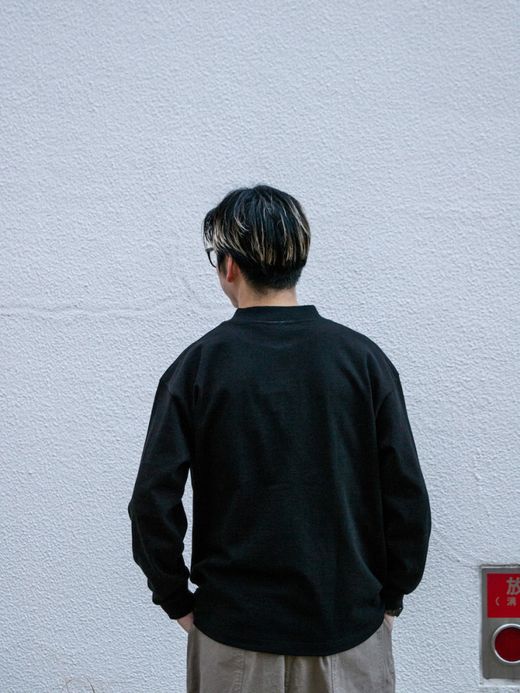 VOO ME BOSS MOCK / Black