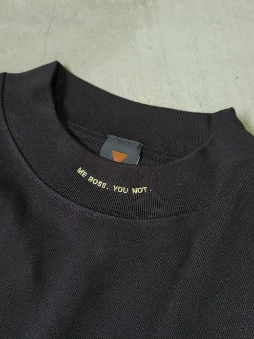 VOO ME BOSS MOCK / Black