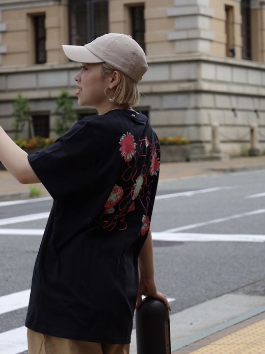GLOBE DREAMIN' WILD SS TEE / Black