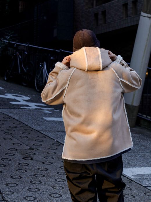 VOO NEO MOUTON HOODY / Sand