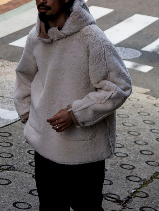 VOO NEO MOUTON HOODY / Sand