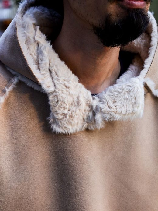 VOO NEO MOUTON HOODY / Sand