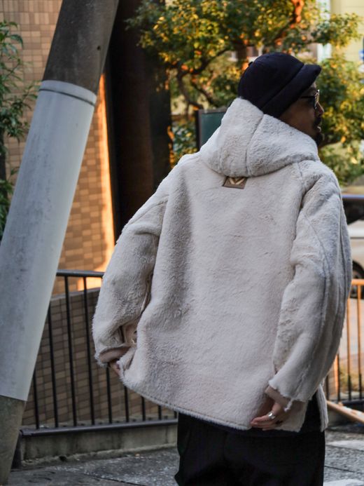 VOO NEO MOUTON HOODY / Sand