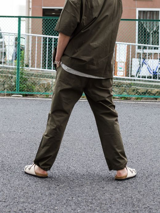 organicsta ORGANIC COTTON TYPEWRITER FATIGUE EASY PANTS / Olive