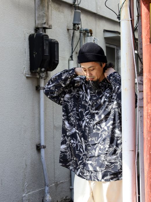 Audience 丹後 レーヨンライク ビーチファイユ リーフ L/S シャツ / Black