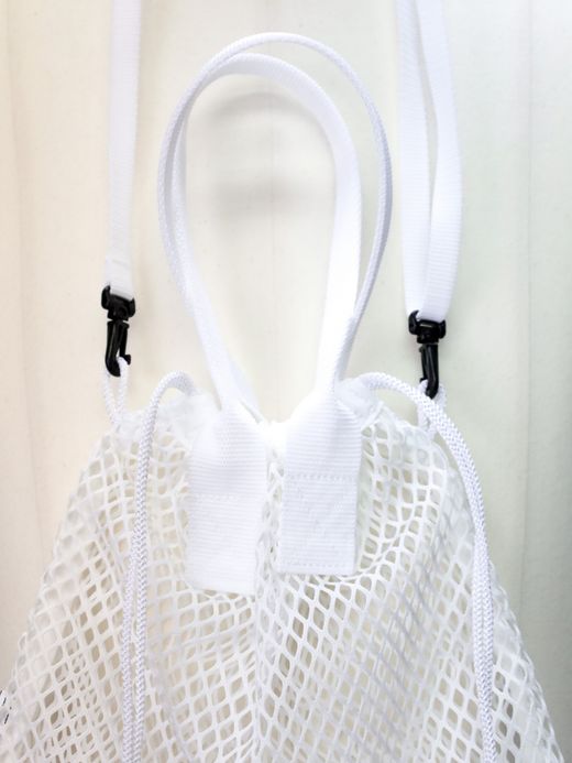 S.F.C SFC MESH SHOULDER POUCH SMALL / White