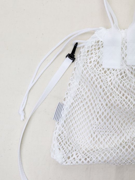 S.F.C SFC MESH SHOULDER POUCH SMALL / White