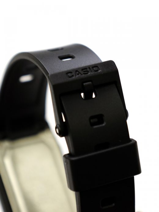 CASIO SLIM DIGITAL WATCH / Black