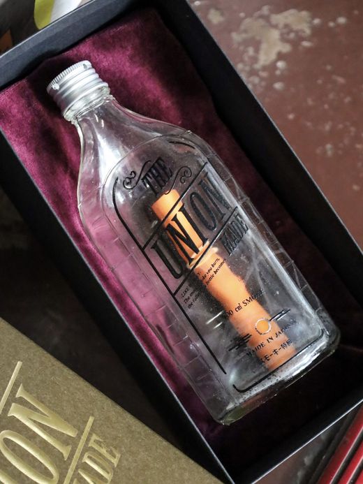 THE UNION THE SMOKE BOTTLE（500ml） / Clear bottle