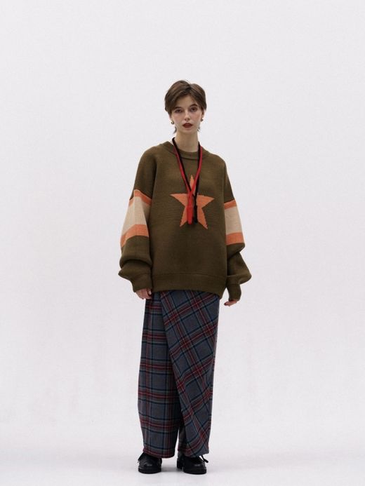 AMBERGLEAM STAR JAGUARD SWEATER / Kahki