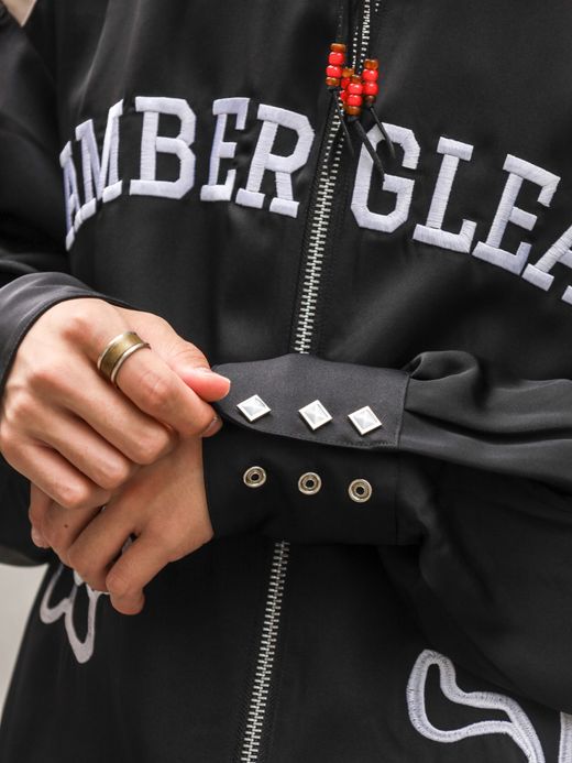 AMBERGLEAM EMBROIDERY SATIN BLOUSON / Black