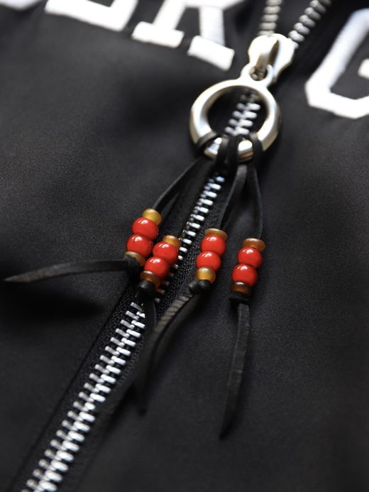 AMBERGLEAM EMBROIDERY SATIN BLOUSON / Black